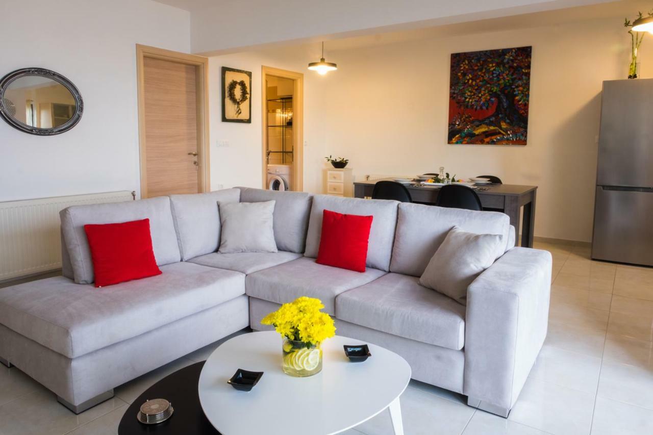 Holy Paraskevi Apartment アイオス・ニコラオス エクステリア 写真
