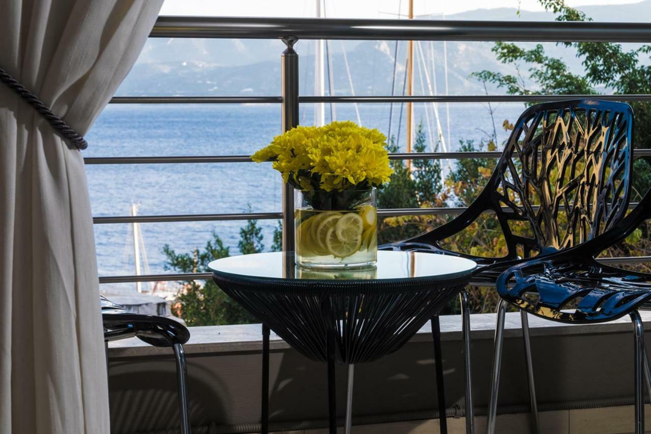 Holy Paraskevi Apartment アイオス・ニコラオス エクステリア 写真