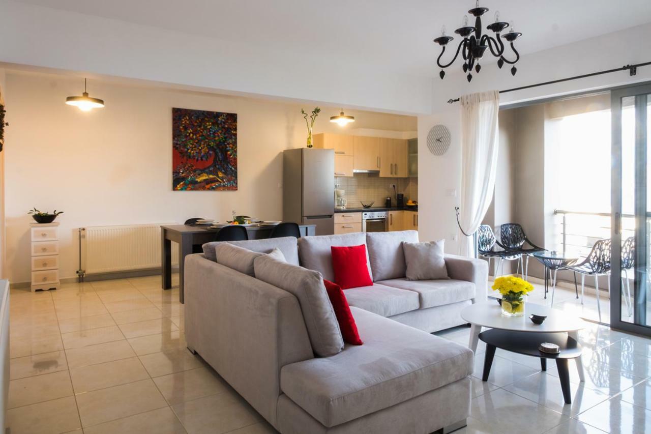 Holy Paraskevi Apartment アイオス・ニコラオス エクステリア 写真